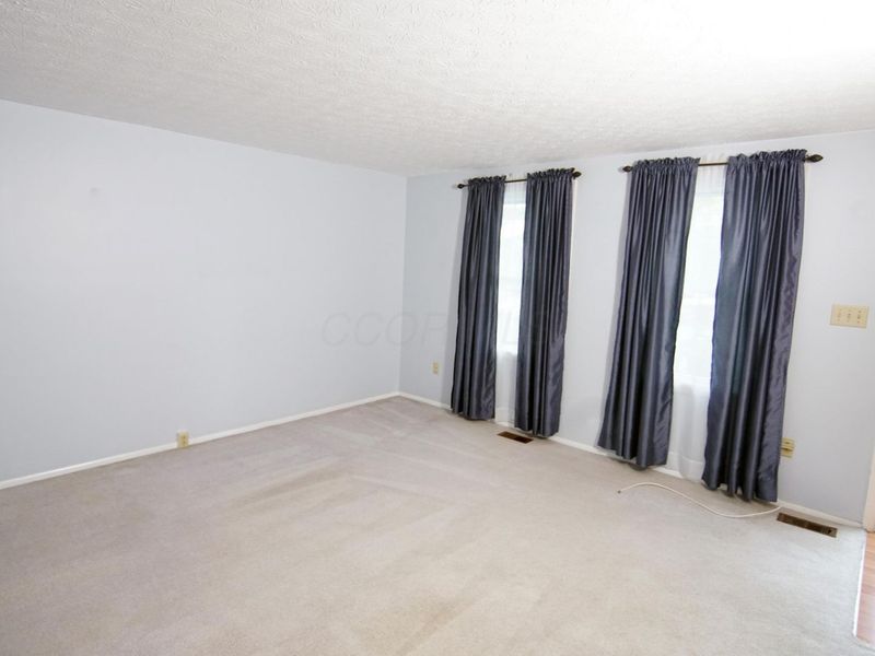 2953 Talbrock Circle, Dublin, OH 43017 Photo 5