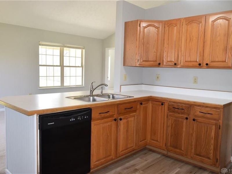 128 Heckman Drive, Englewood, OH 45322 Photo 13