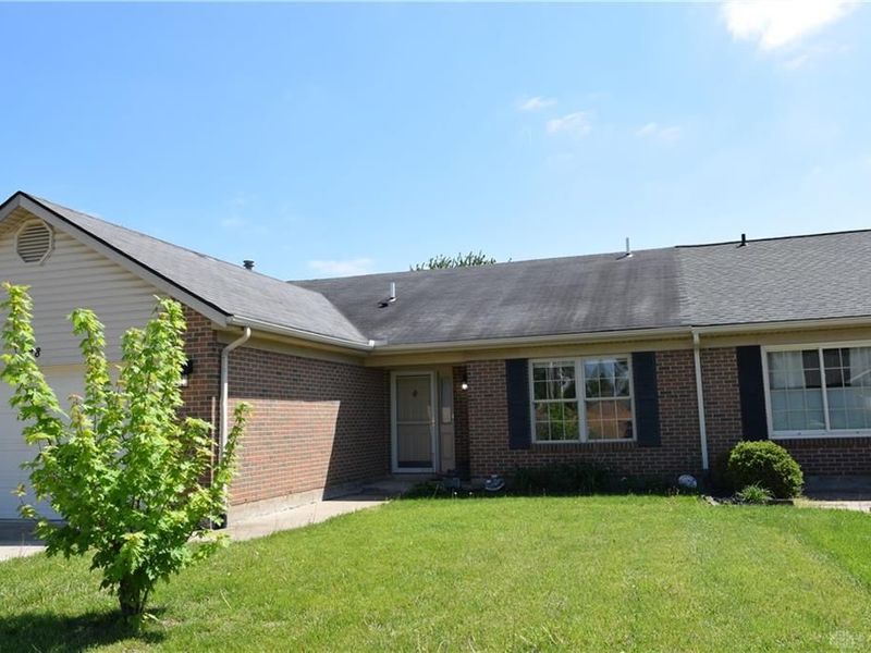 128 Heckman Drive, Englewood, OH 45322 Photo 2