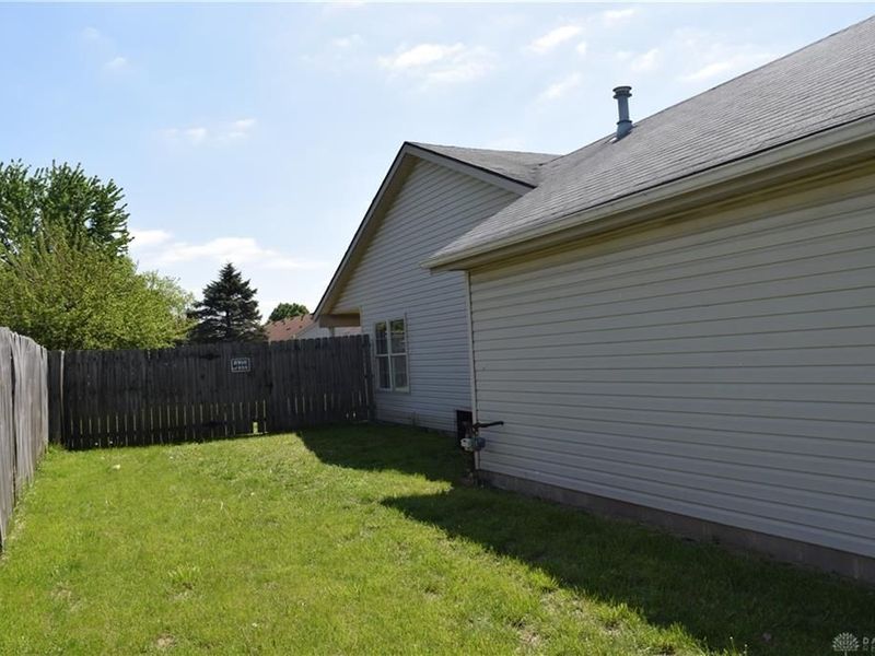 128 Heckman Drive, Englewood, OH 45322 Photo 23