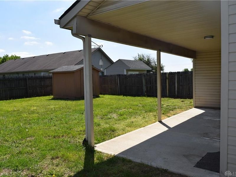 128 Heckman Drive, Englewood, OH 45322 Photo 24