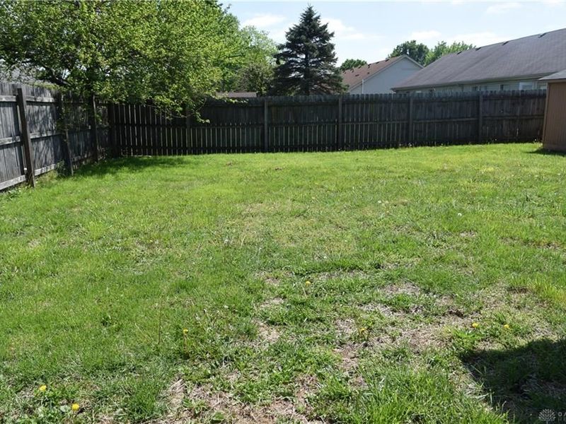 128 Heckman Drive, Englewood, OH 45322 Photo 25