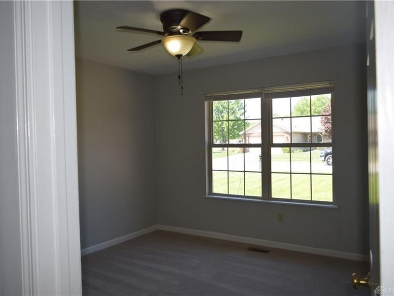 128 Heckman Drive, Englewood, OH 45322 Photo 3