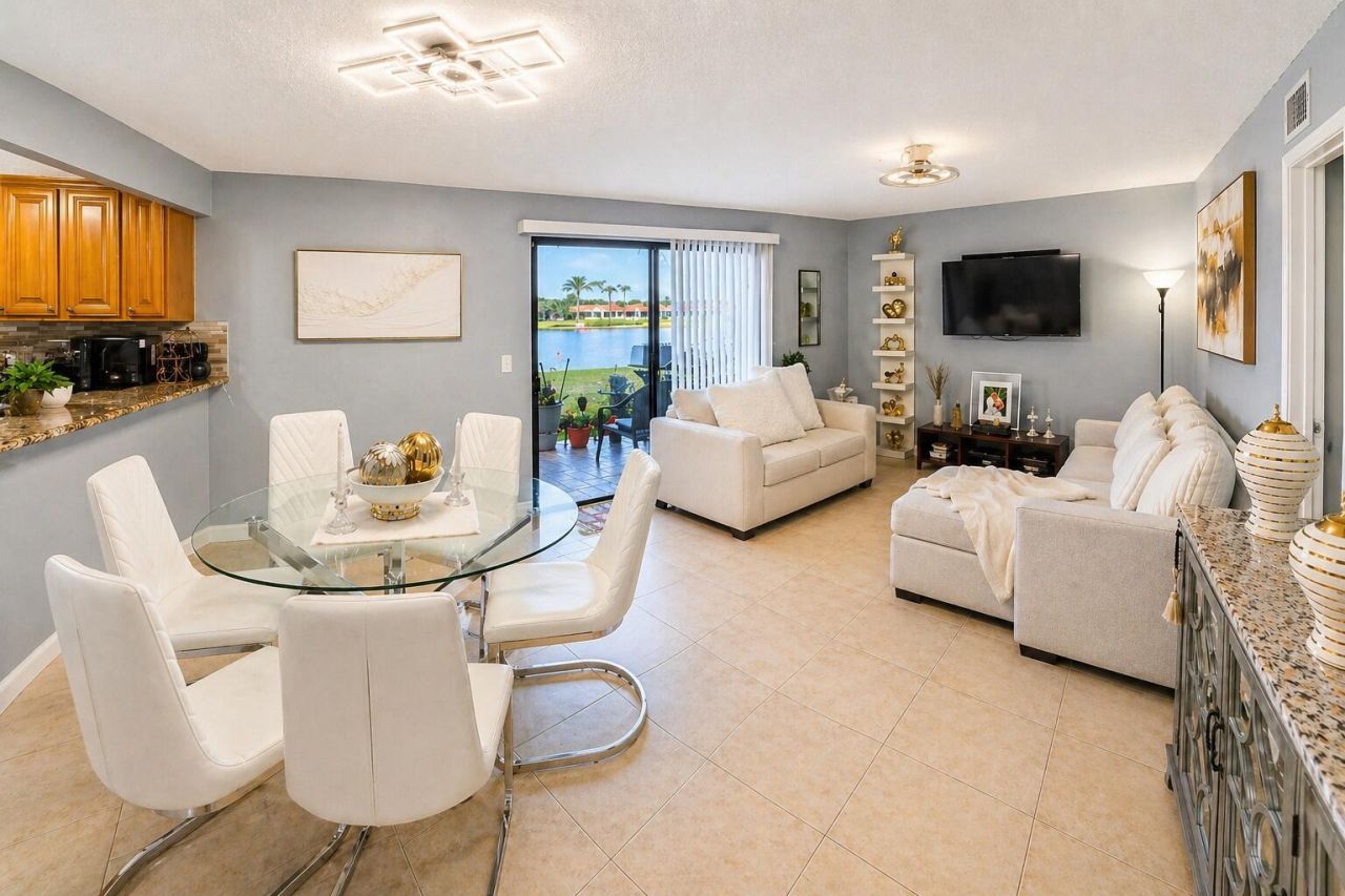 1540 Windorah Way, Unit D, West Palm Beach, FL 33411 Photo