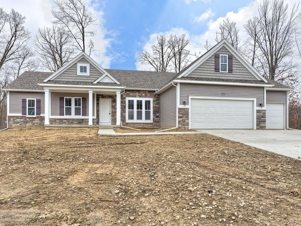 46803 Silver Oaks Boulevard, Mattawan, MI 49071