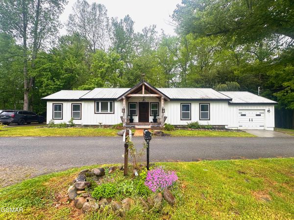4445 Liberty Road, Cosby, TN 37722