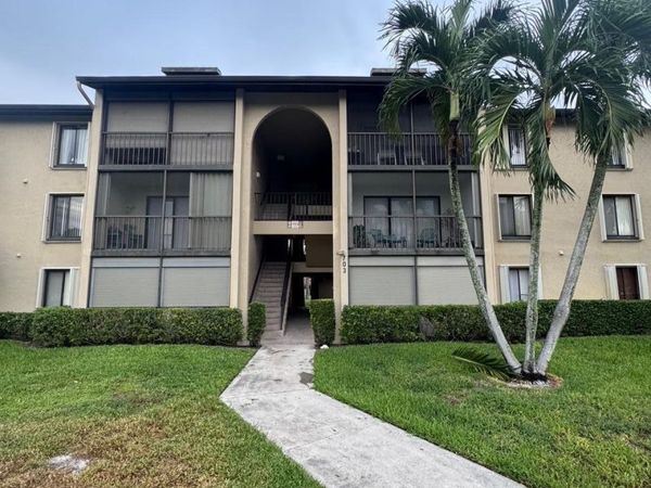 703 Sunny Pine Way, Unit C1, Greenacres, FL 33415