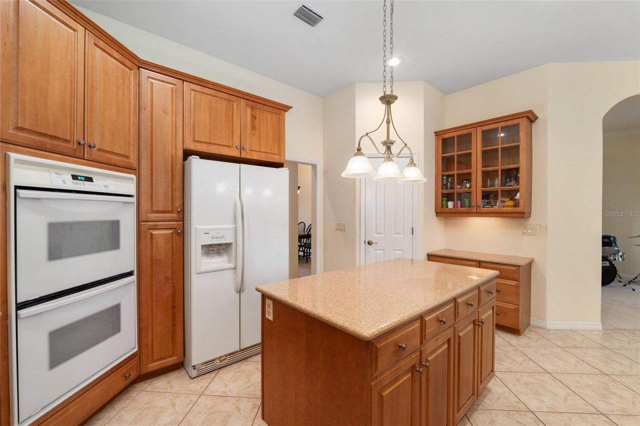 8476 SW 10th Road , Gainesville, FL 32607 Photo