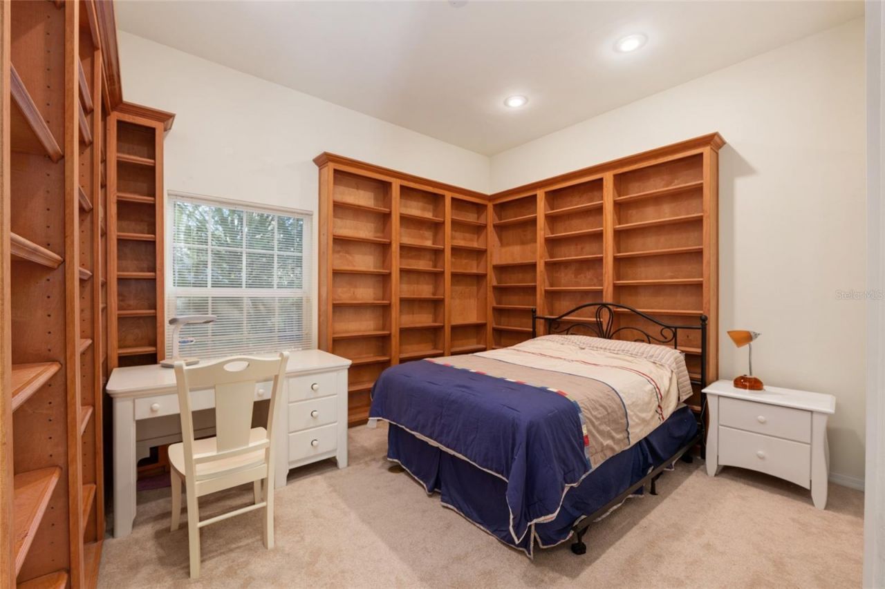 8476 SW 10th Road , Gainesville, FL 32607 Photo