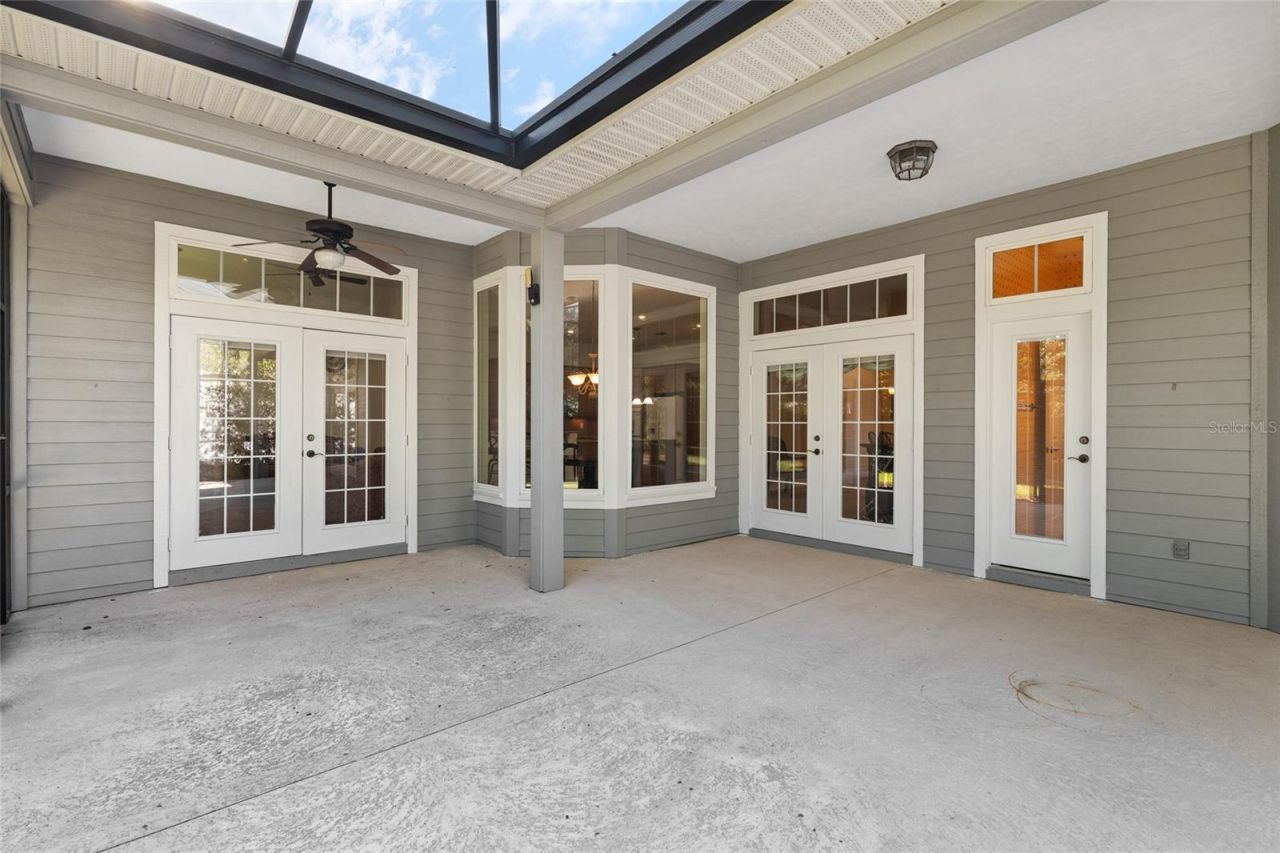 8476 SW 10th Road , Gainesville, FL 32607 Photo