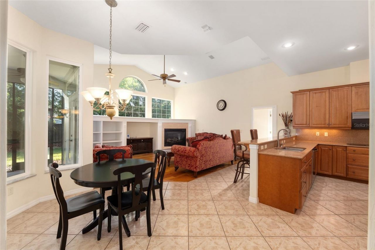 8476 SW 10th Road , Gainesville, FL 32607 Photo