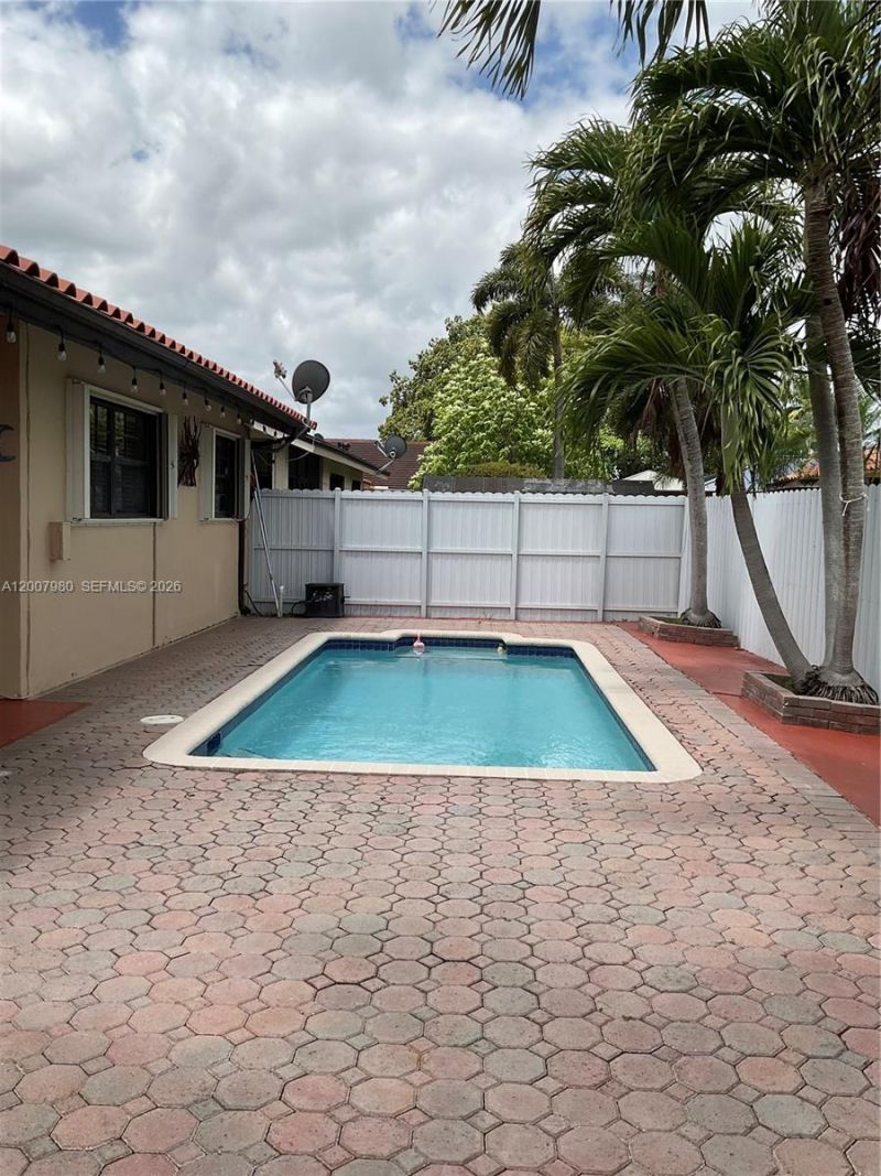 Please Call For Address, Miami, FL 33175 Photo
