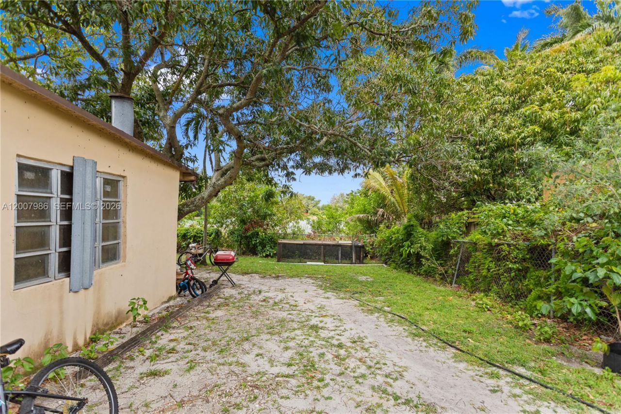 10920 NW 12th Ct , Miami, FL 33167 Photo