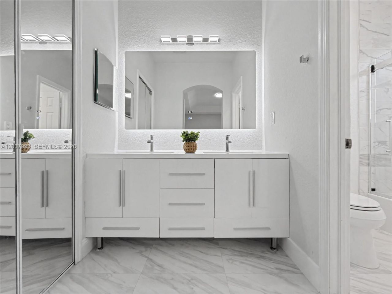 7876 NW 109th Path , Doral, FL 33178 Photo