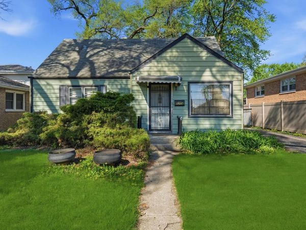 8204 Austin Avenue , Burbank, IL 60459