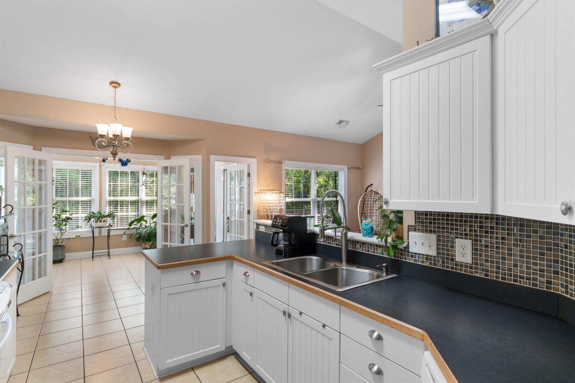 4387 Mccorsley Ave. Photo 10