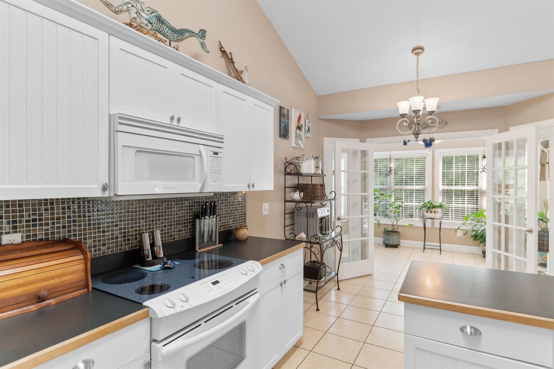 4387 Mccorsley Ave. Photo 11