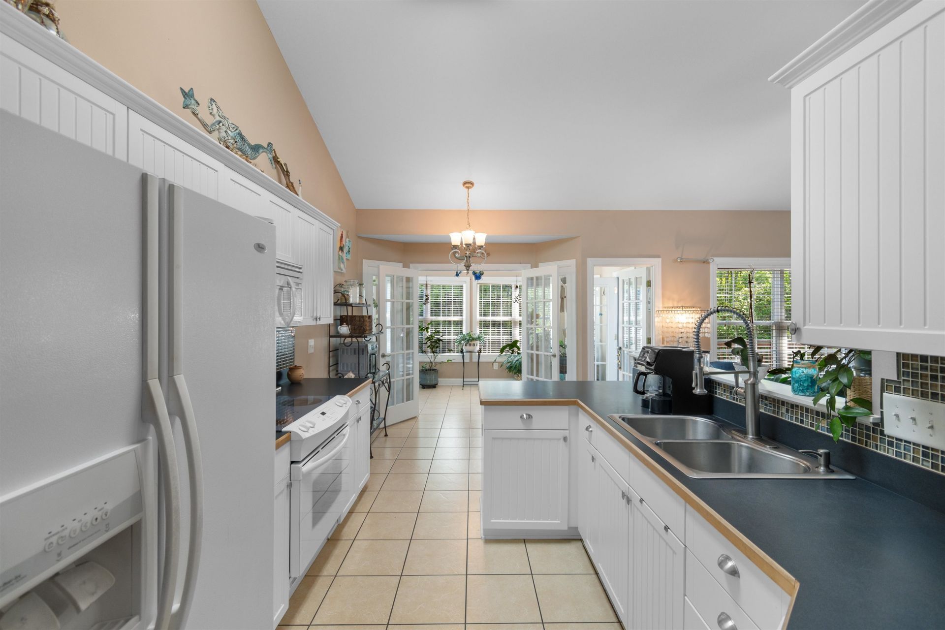 4387 Mccorsley Ave. Photo 9