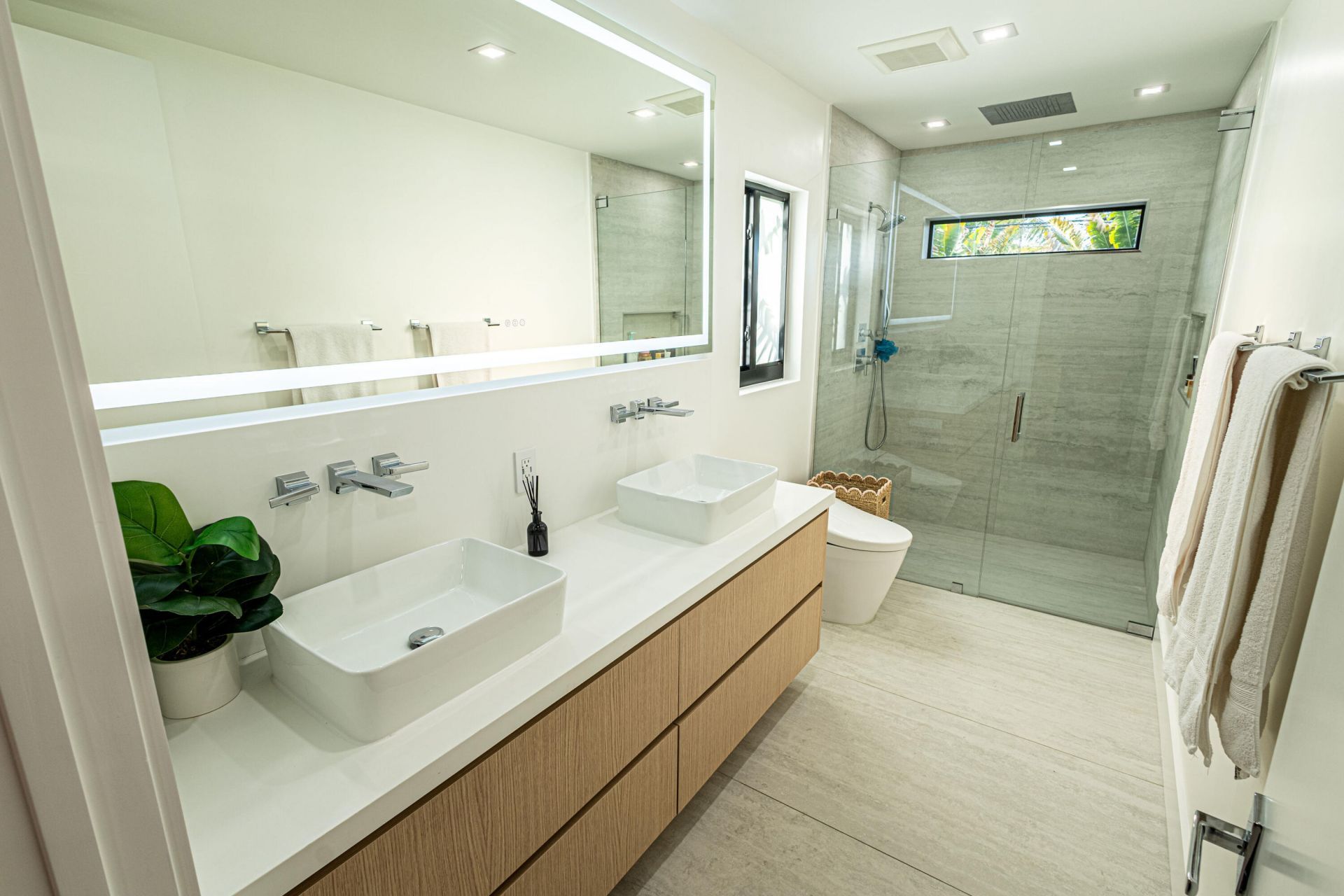 807 Hollywood Place, West Palm Beach, FL 33405 Photo