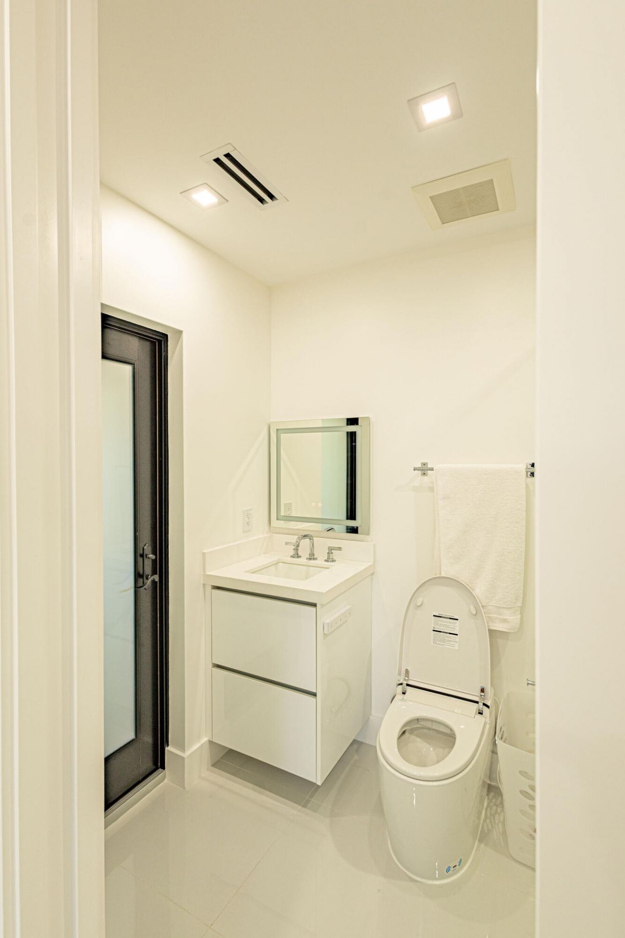 807 Hollywood Place, West Palm Beach, FL 33405 Photo