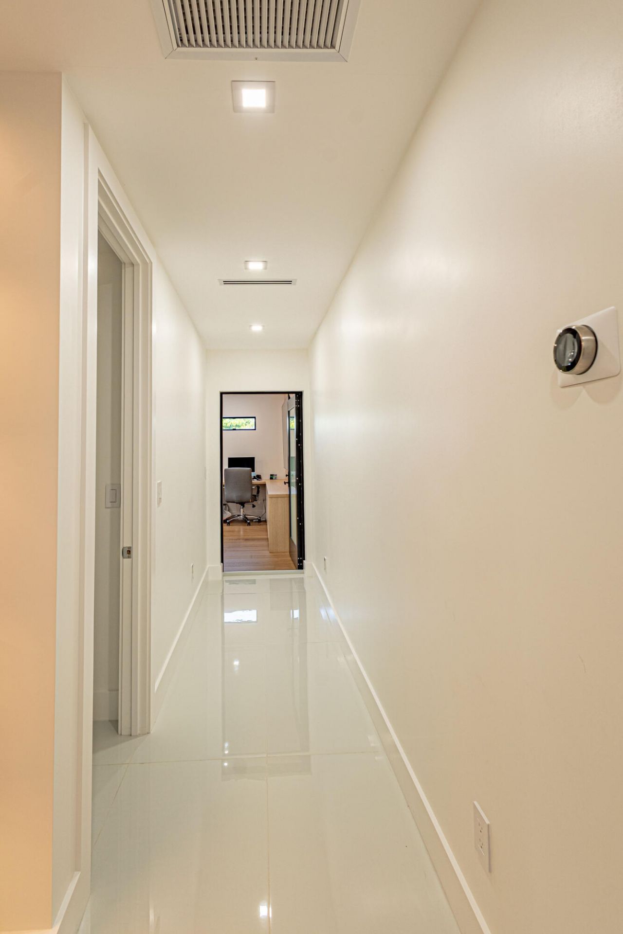 807 Hollywood Place, West Palm Beach, FL 33405 Photo