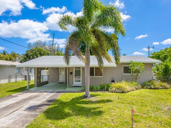 3940 NE 13th Avenue, Oakland Park, FL 33334