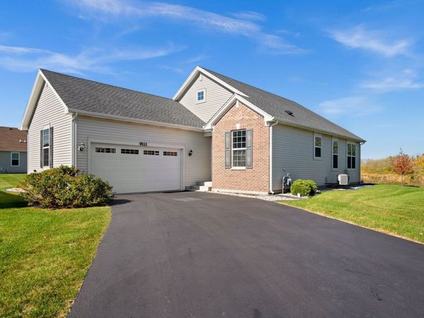 9111 Marks Court , Huntley, IL 60142