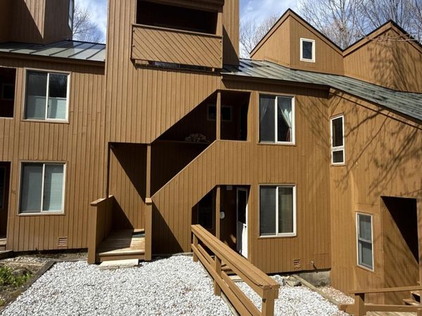 96 Sugar Run Road, Unit 17, Fayston, VT 05673