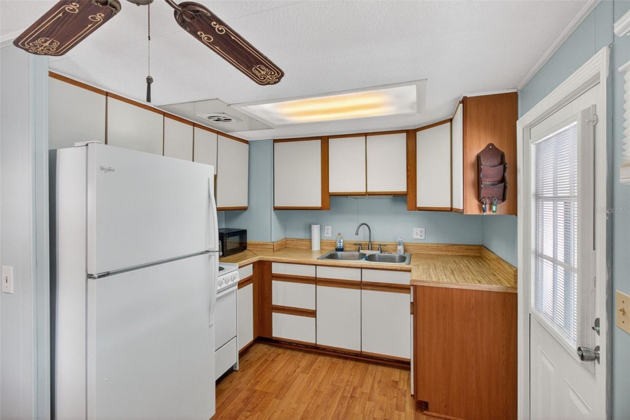 2000 E Bay Drive , Unit 85, Largo, FL 33771 Photo