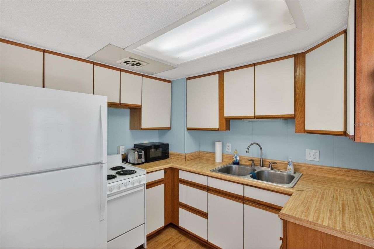 2000 E Bay Drive , Unit 85, Largo, FL 33771 Photo