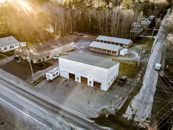 74 Route 133 , Winthrop, ME 04364