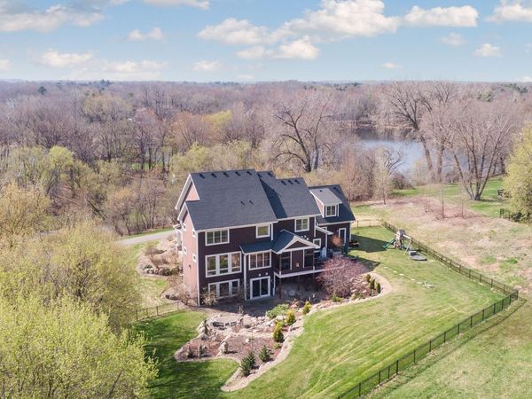 79 Apple Orchard Road , Dellwood, MN 55110