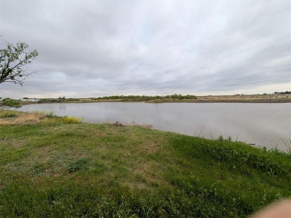 613-A N Access Road , Tye, TX 79603