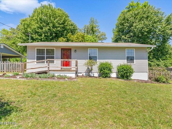 5917 W Pine Lane, Knoxville, TN 37909