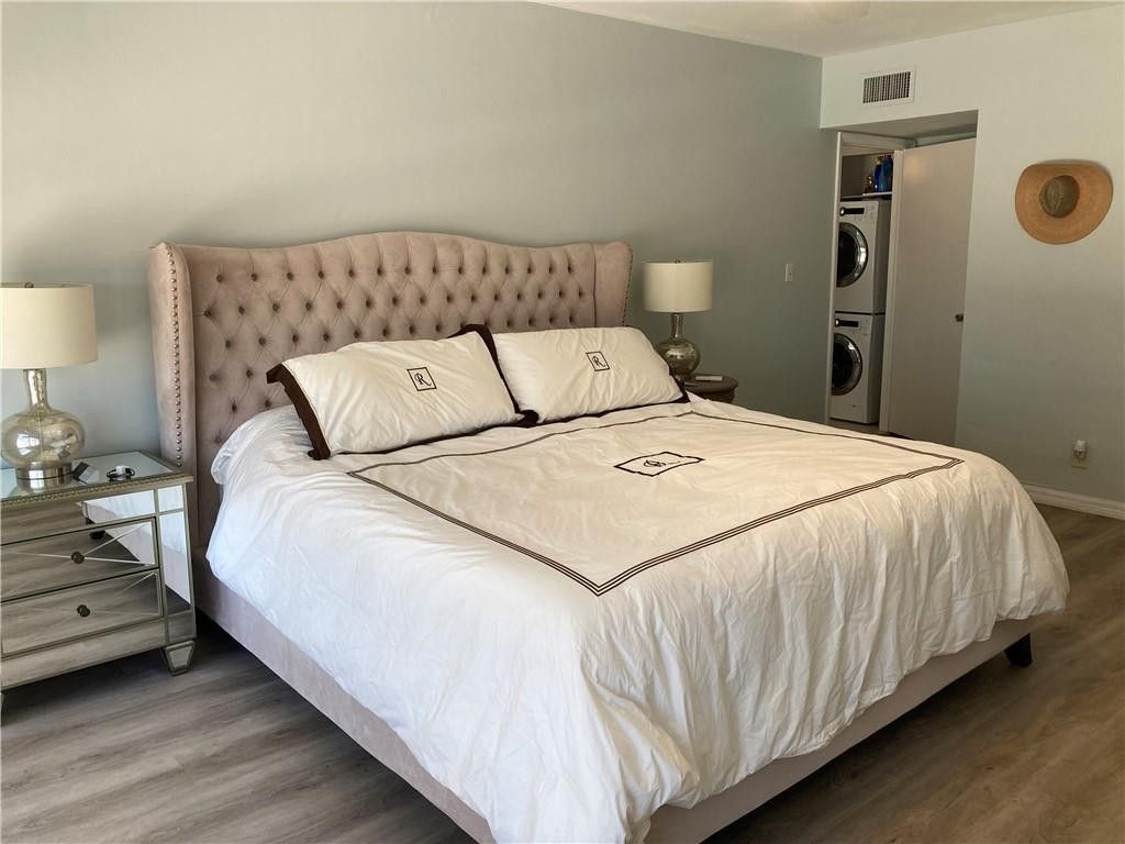 3750 Galt Ocean Drive, Unit 102, Fort Lauderdale, FL 33308 Photo