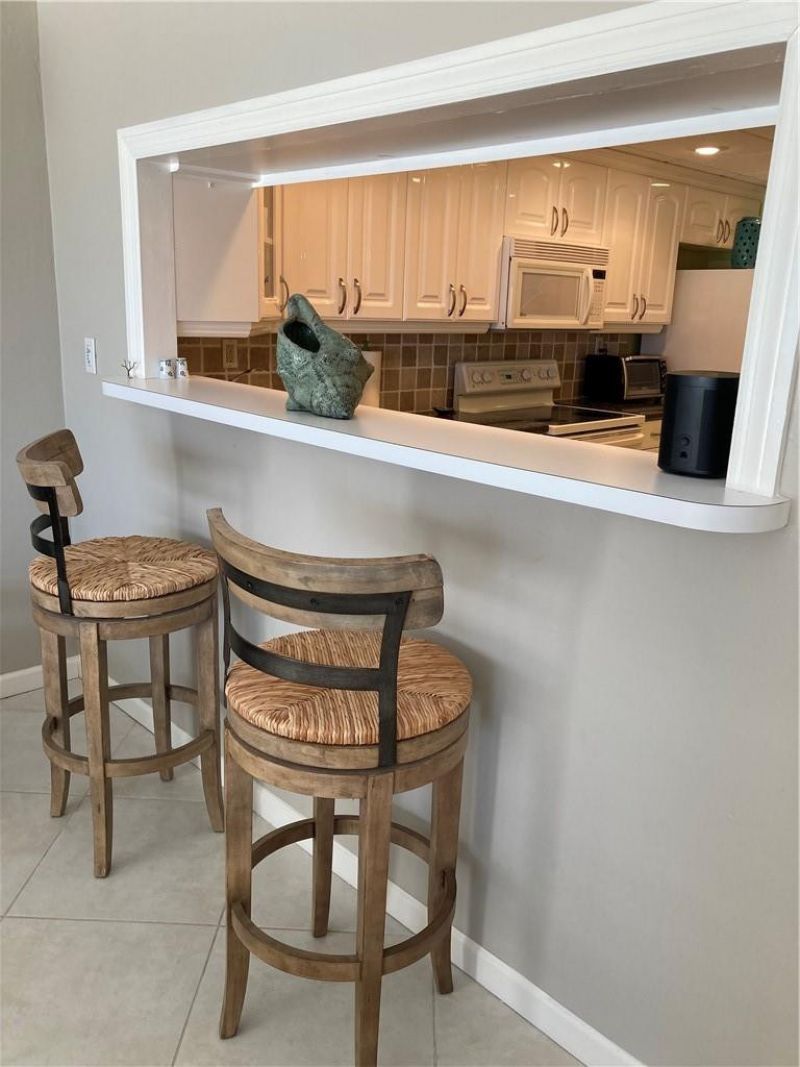 3750 Galt Ocean Drive, Unit 102, Fort Lauderdale, FL 33308 Photo