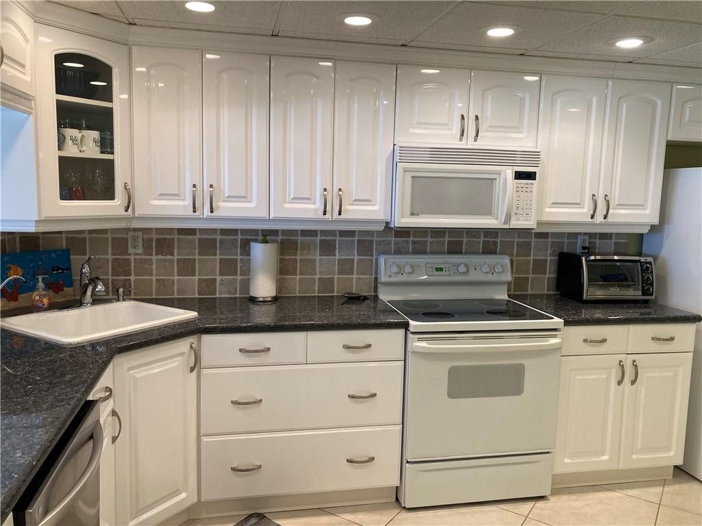 3750 Galt Ocean Drive, Unit 102, Fort Lauderdale, FL 33308 Photo