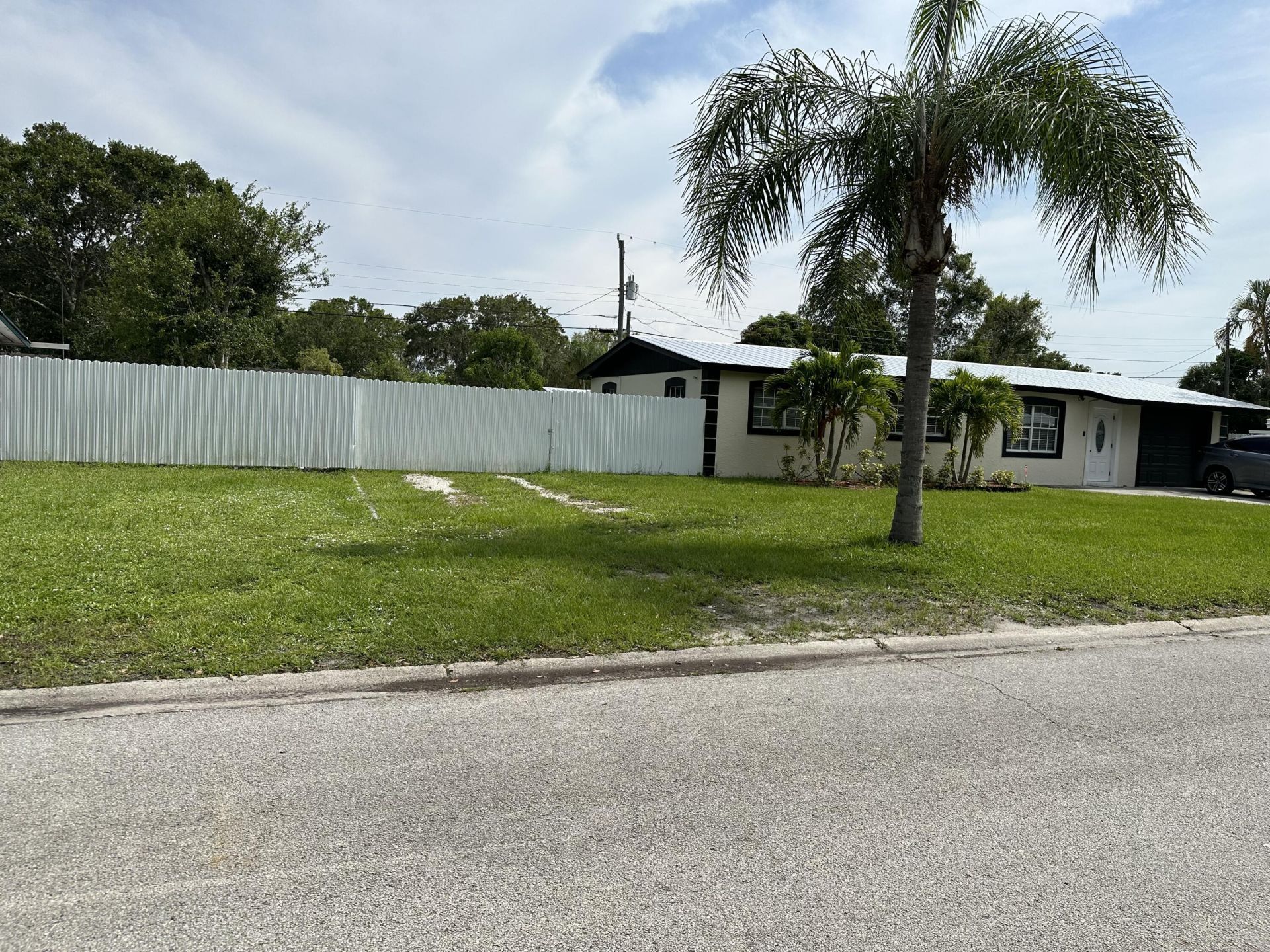 355 Johnston Street, Fort Pierce, FL 34982 Photo