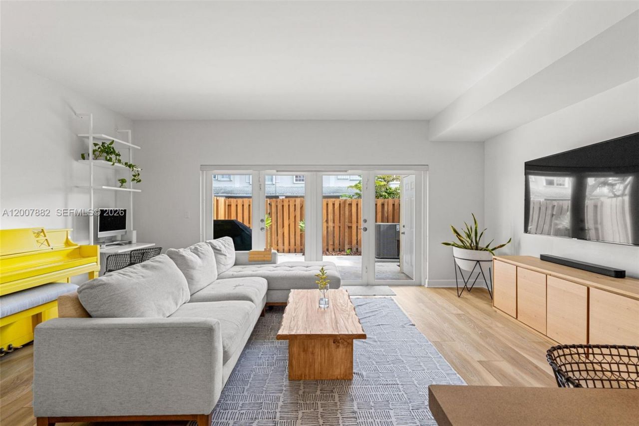 11845 SW 100th St , Unit ., Miami, FL 33186 Photo