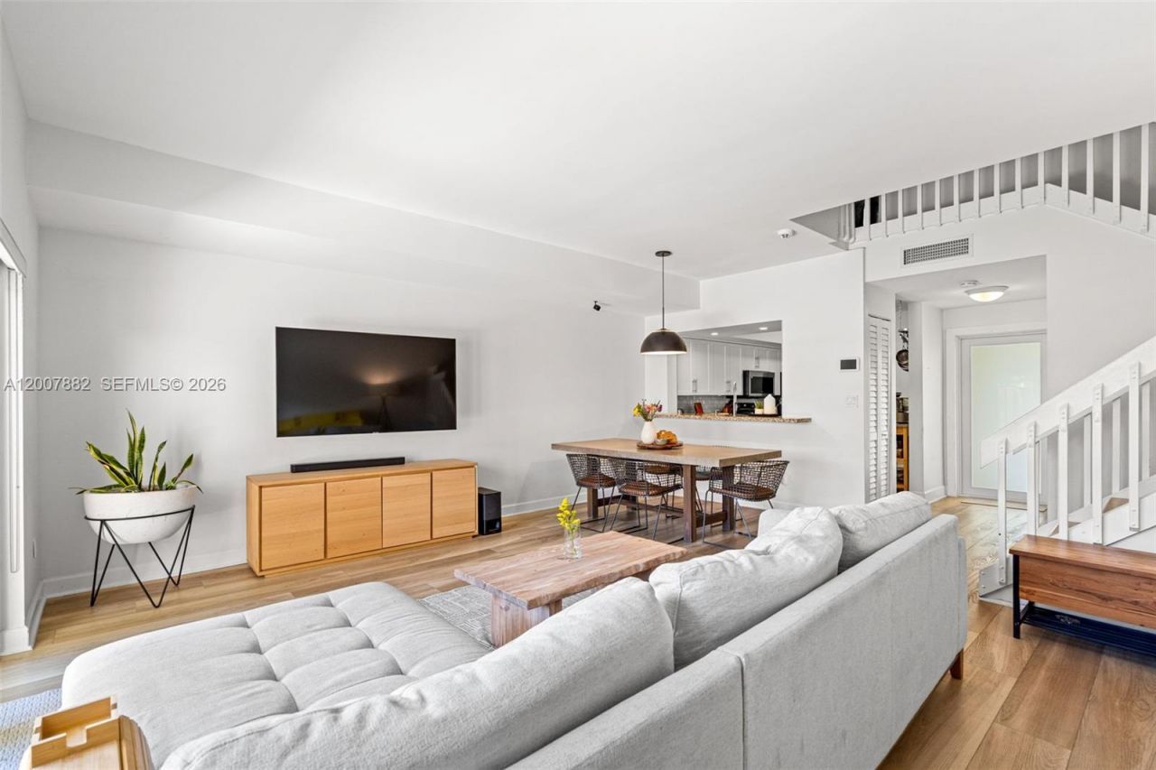 11845 SW 100th St , Unit ., Miami, FL 33186 Photo