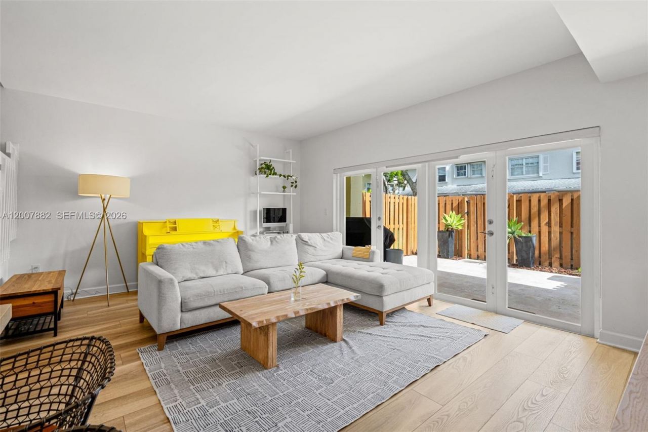 11845 SW 100th St , Unit ., Miami, FL 33186 Photo