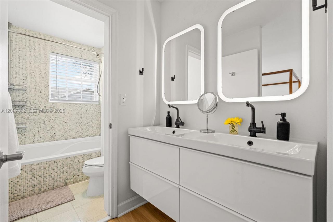 11845 SW 100th St , Unit ., Miami, FL 33186 Photo