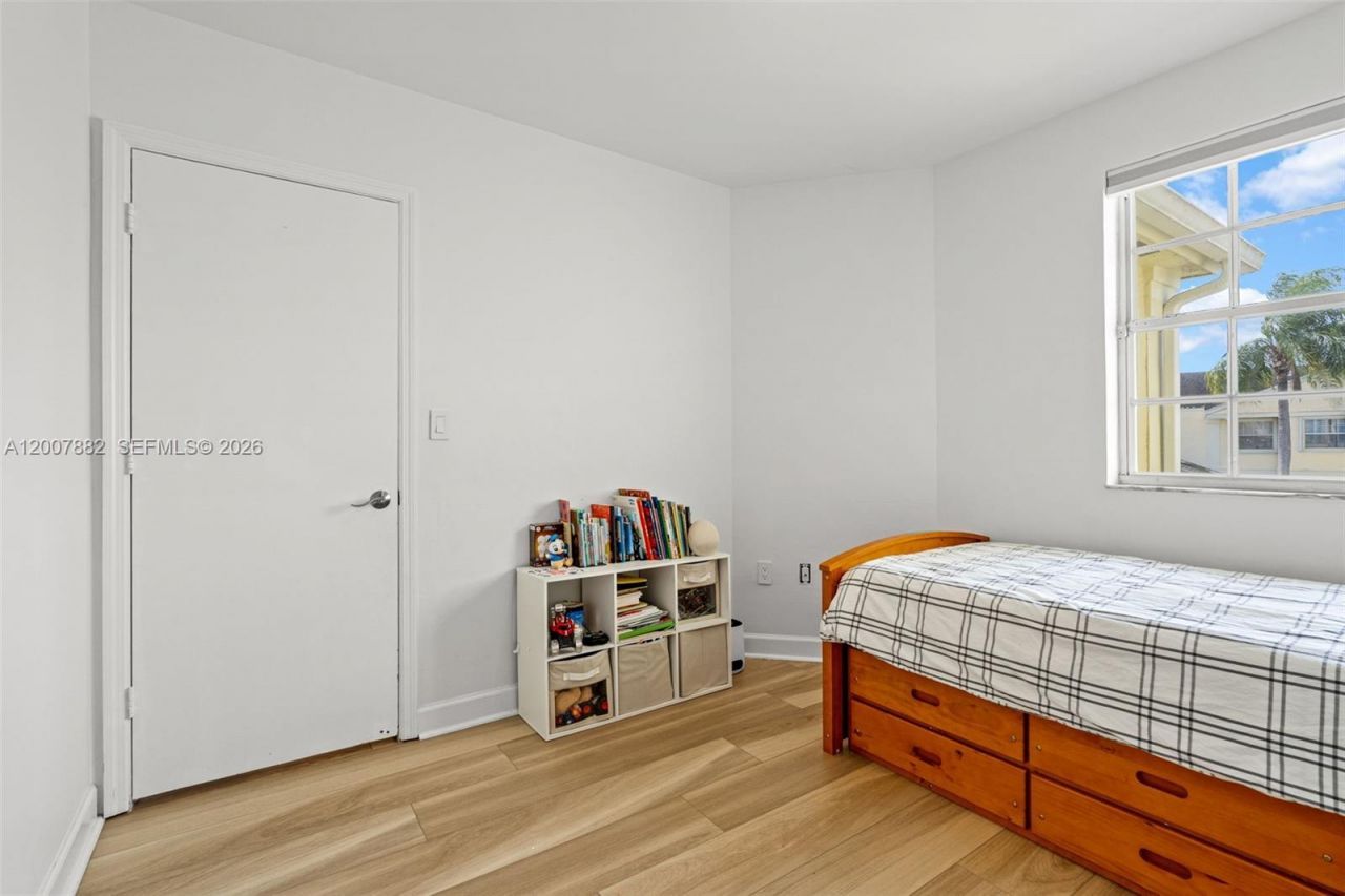 11845 SW 100th St , Unit ., Miami, FL 33186 Photo