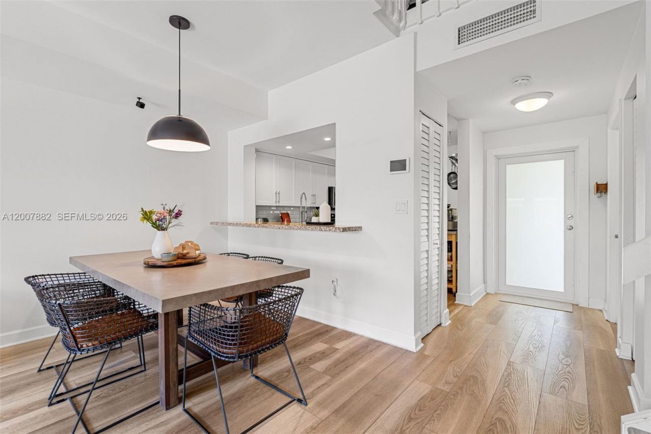 11845 SW 100th St , Unit ., Miami, FL 33186 Photo