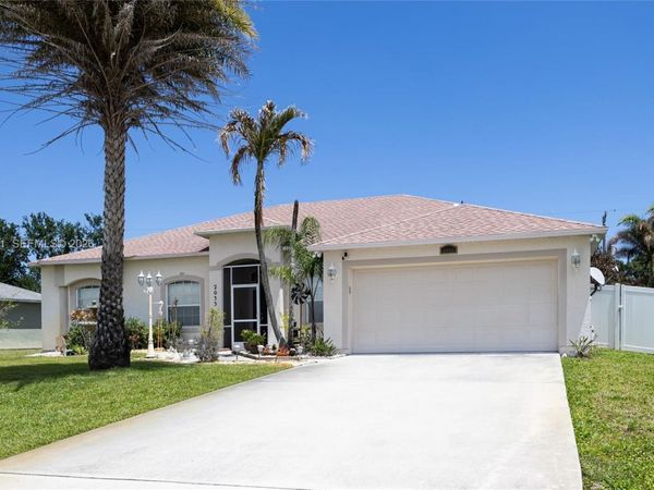 2033 SW Beekman St, Unit 2033, Port St. Lucie, FL 34953