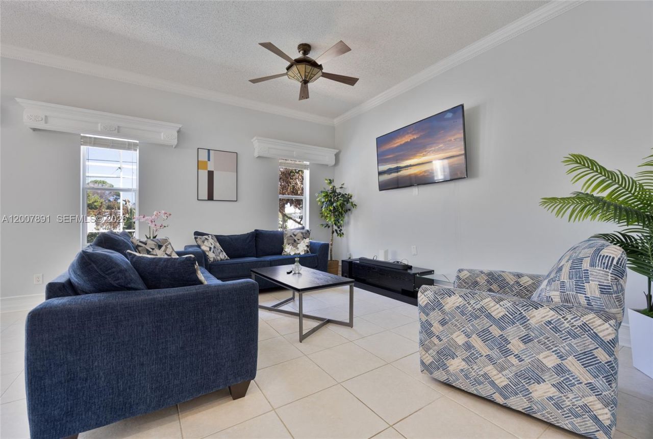 2033 SW Beekman St, Unit 2033, Port Saint Lucie, FL 34953 Photo