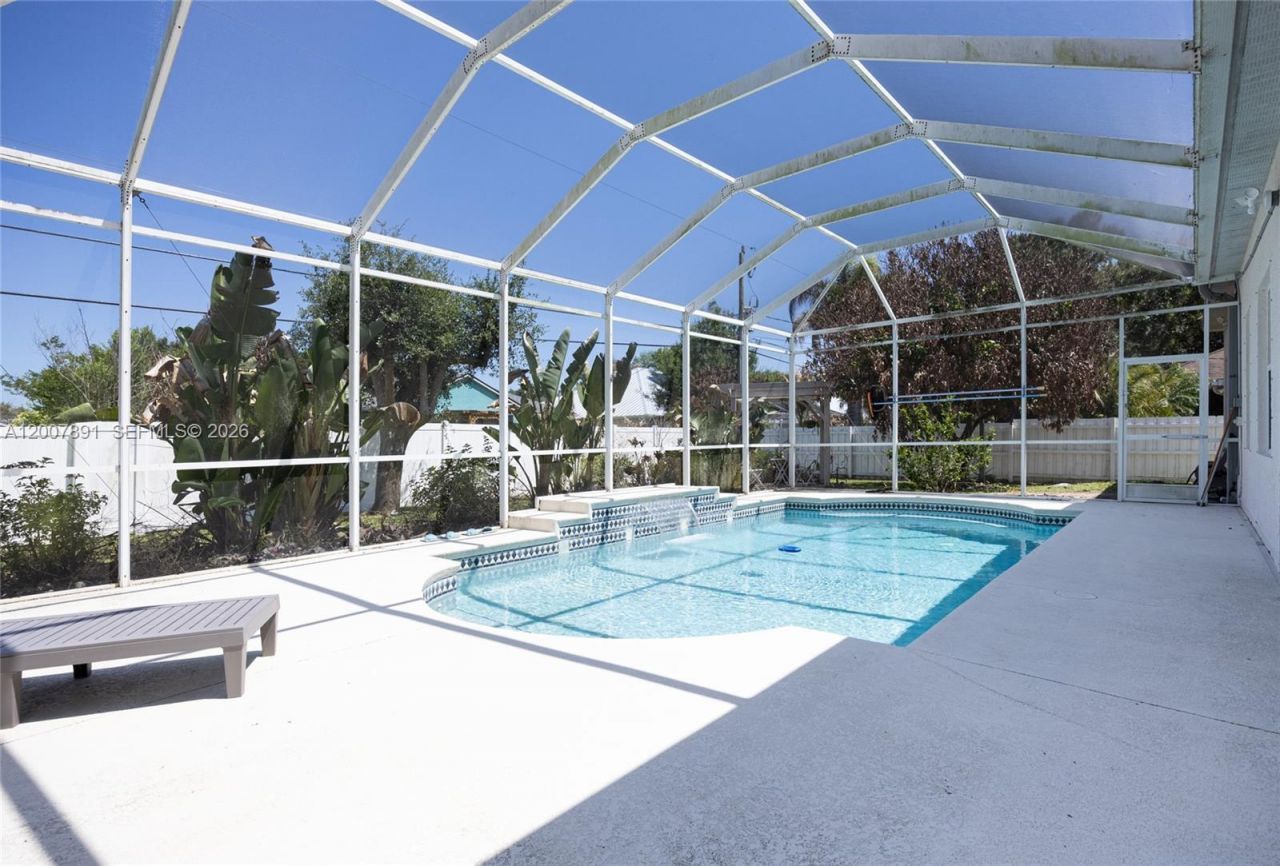 2033 SW Beekman St, Unit 2033, Port Saint Lucie, FL 34953 Photo