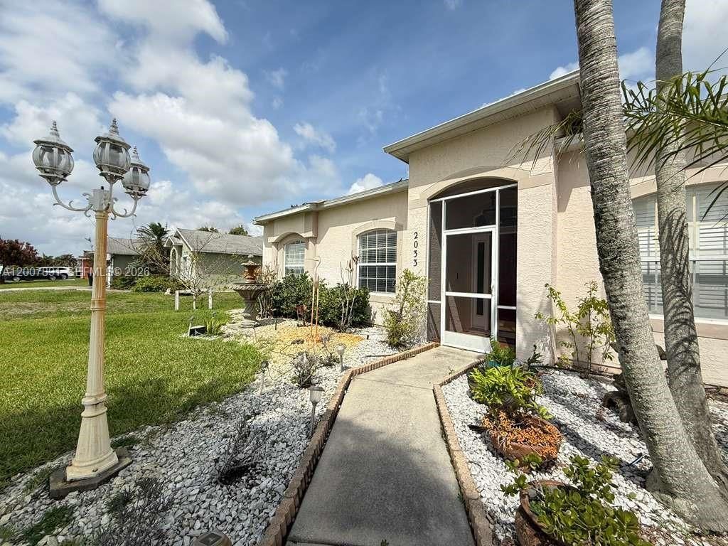 2033 SW Beekman St, Unit 2033, Port Saint Lucie, FL 34953 Photo