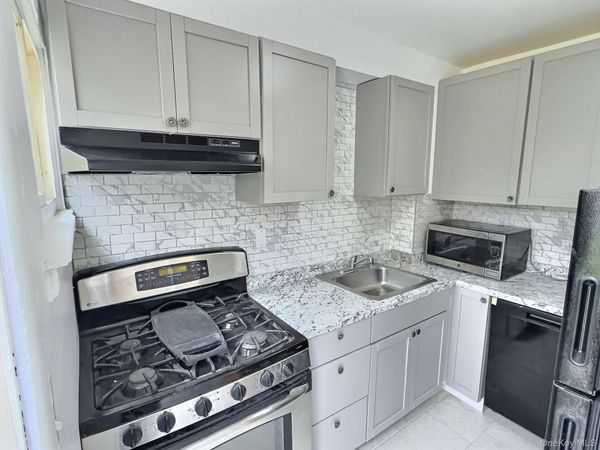 46 N Gilmore Boulevard , Wappingers Falls, NY 12590