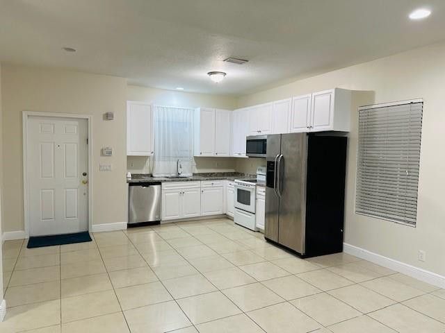 4216 Leo Lane, Unit 5g, Riviera Beach, FL 33410 Photo